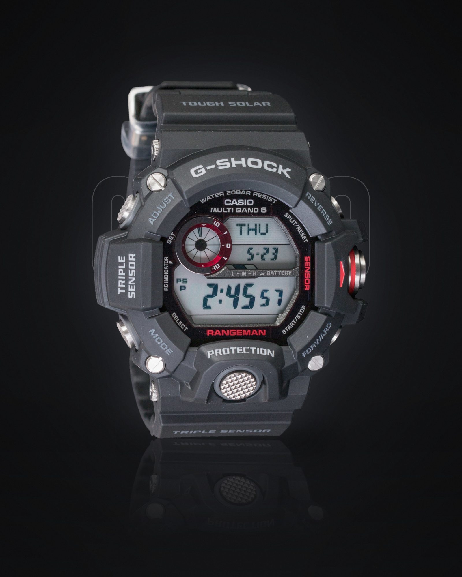 Arte da redação: relógio Casio G-Shock Rangeman GW-9400 preto, recortado sobre fundo de estúdio escuro, com a palavra CASIO vazada atrás.